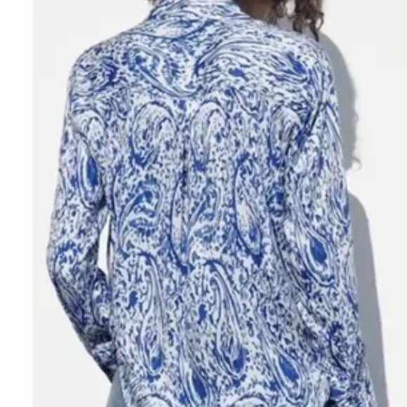 Zara Womens Satin Effect Blue/White Paisley Printed collared Blouse SZ: XL - Picture 12 of 12